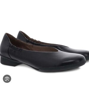 EUC Dansko Kira Heeled Leather Ballet Flat, Black, Euro 39, US 8.5 - 9, Arch